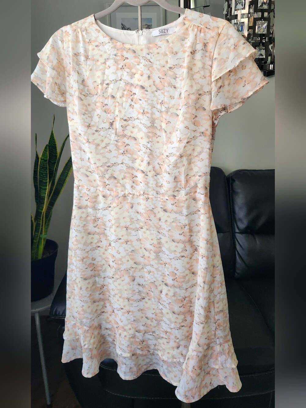 Suzy Shier Peach and Cream Floral Midi Dress